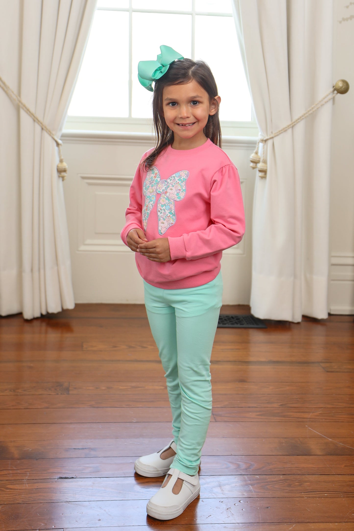 Trotter Street Bow Pullover