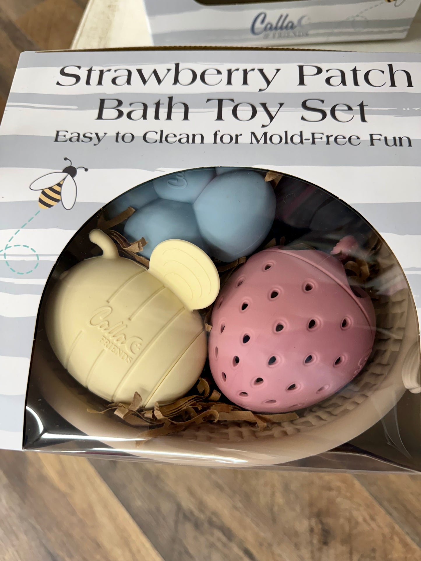Calla & Friends Strawberry Patch Bath Toys