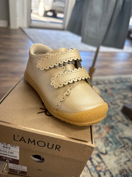 L’amour Scalloped Strap Sneaker Champagne
