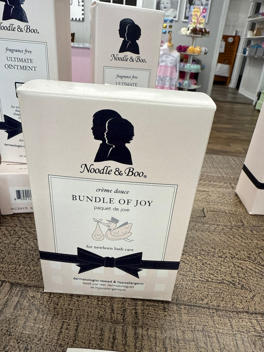 Noodle & Boo Bundle of Joy
