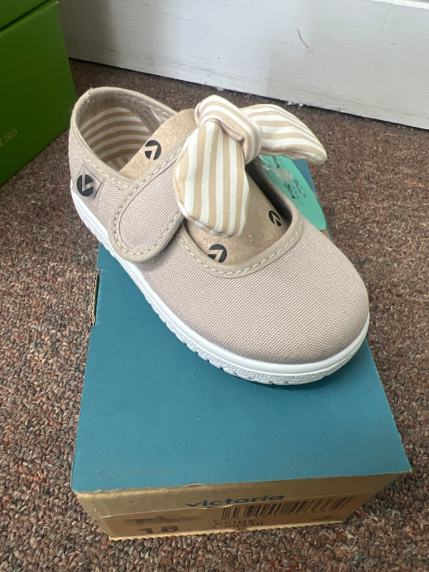 Victoria Beige Mary Jane