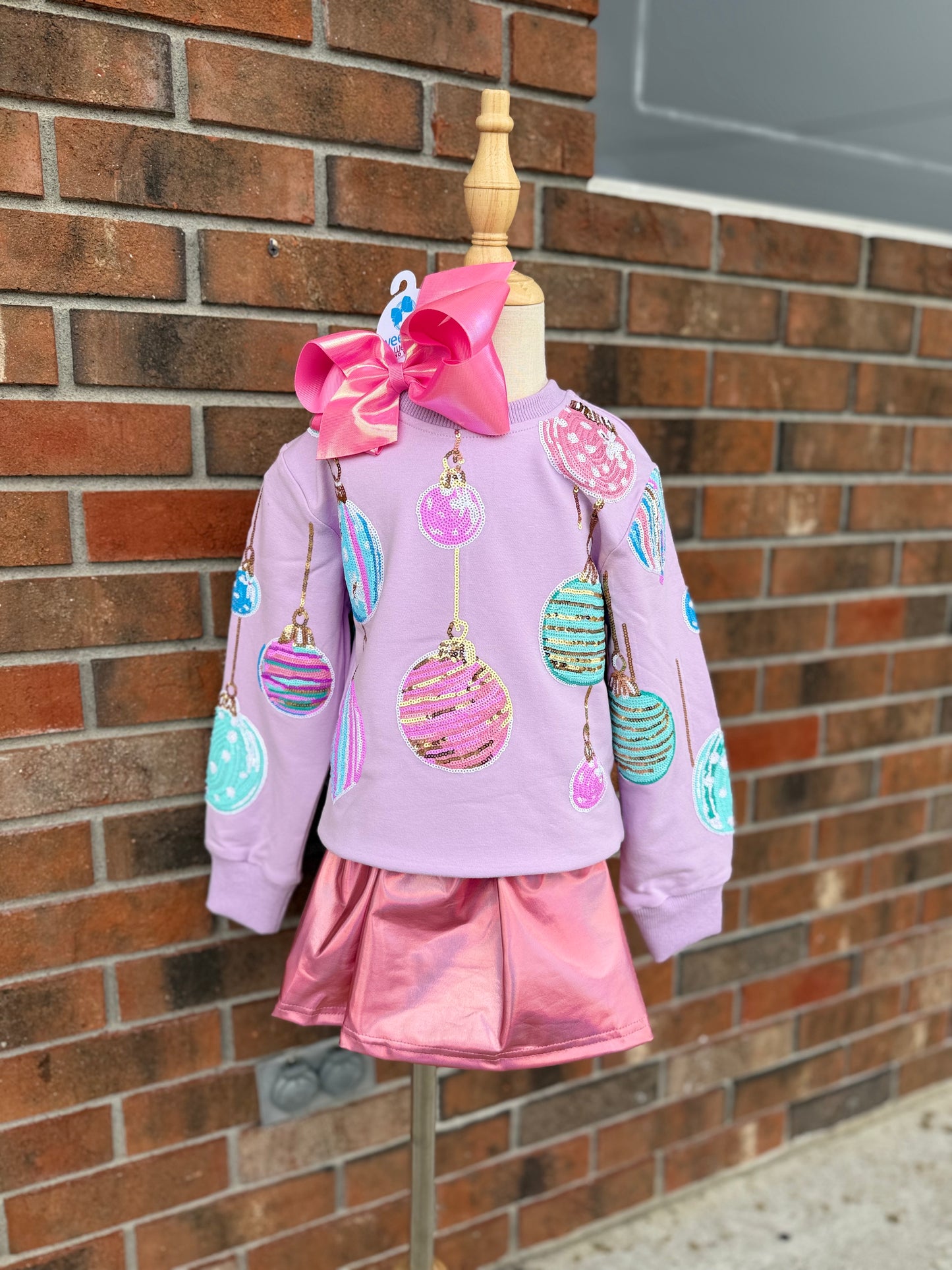 Belle Cher Christmas Ornament Sequin Sweatshirt