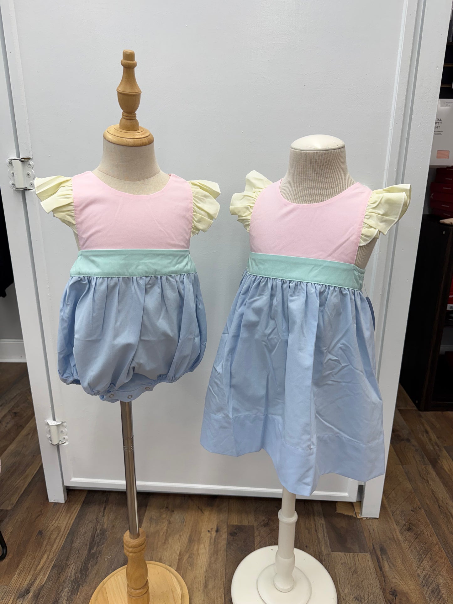 Sweet Dreams Colorblock Bow Back Bubble